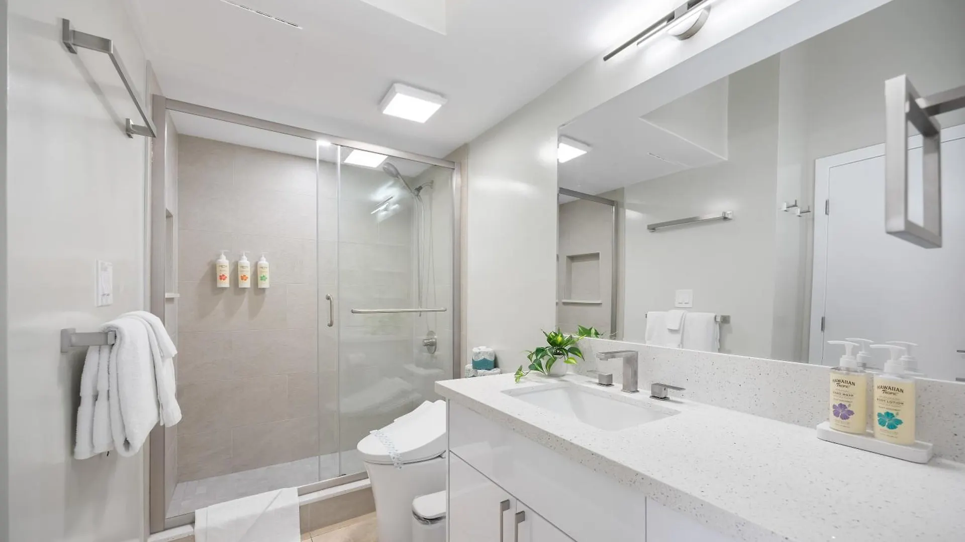 Diamond Head And Ocean View Condo With Parking Χονολουλού