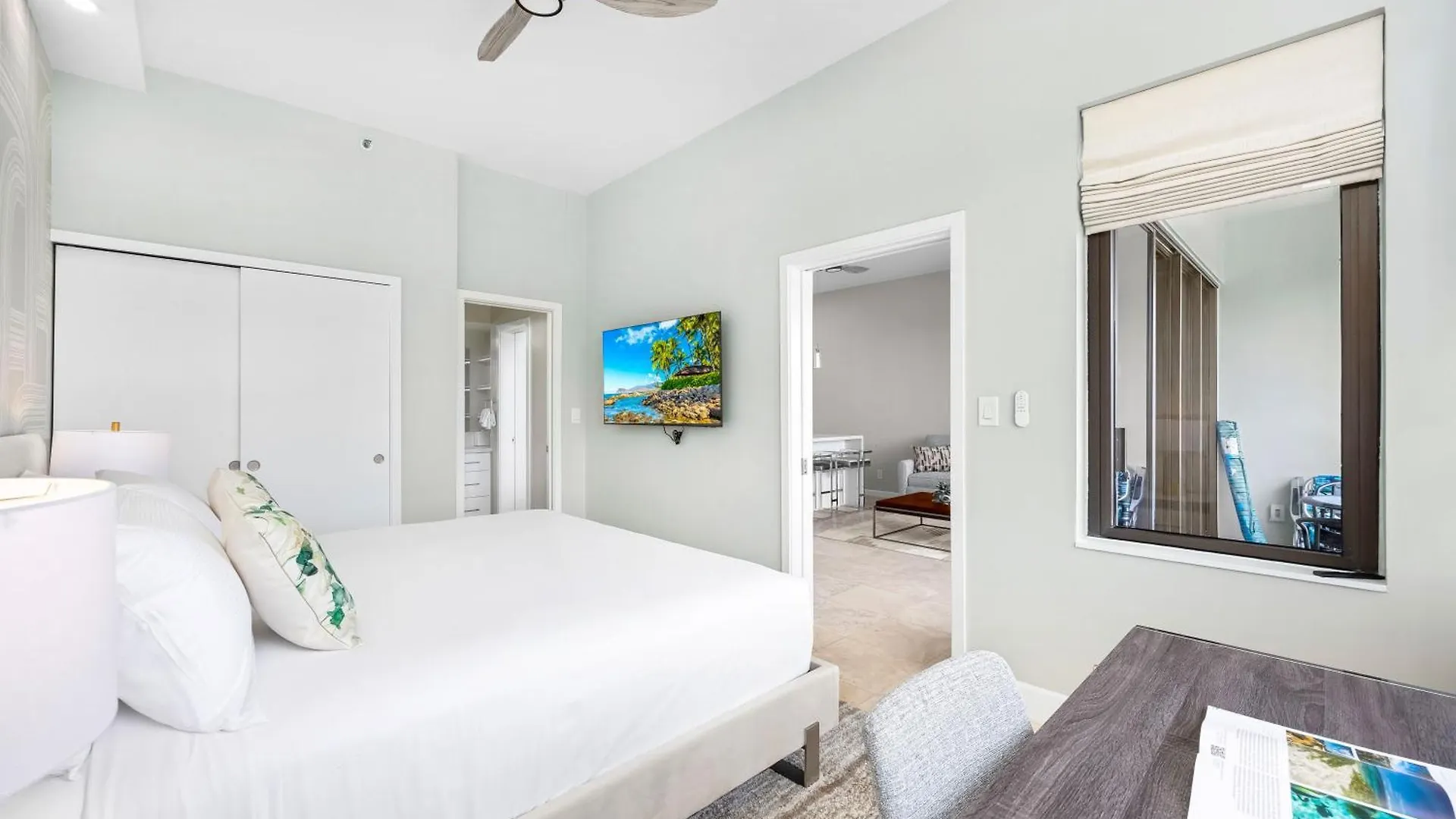 Diamond Head And Ocean View Condo With Parking Honolulu