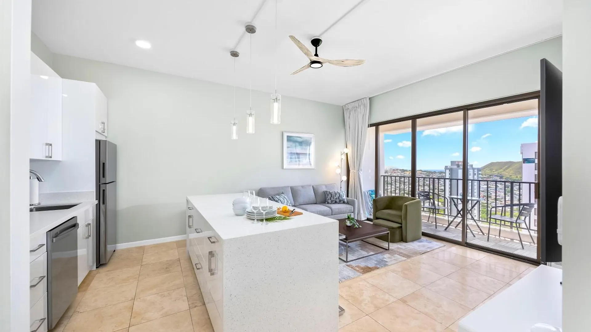 Diamond Head And Ocean View Condo With Parking Honolulu Holiday home