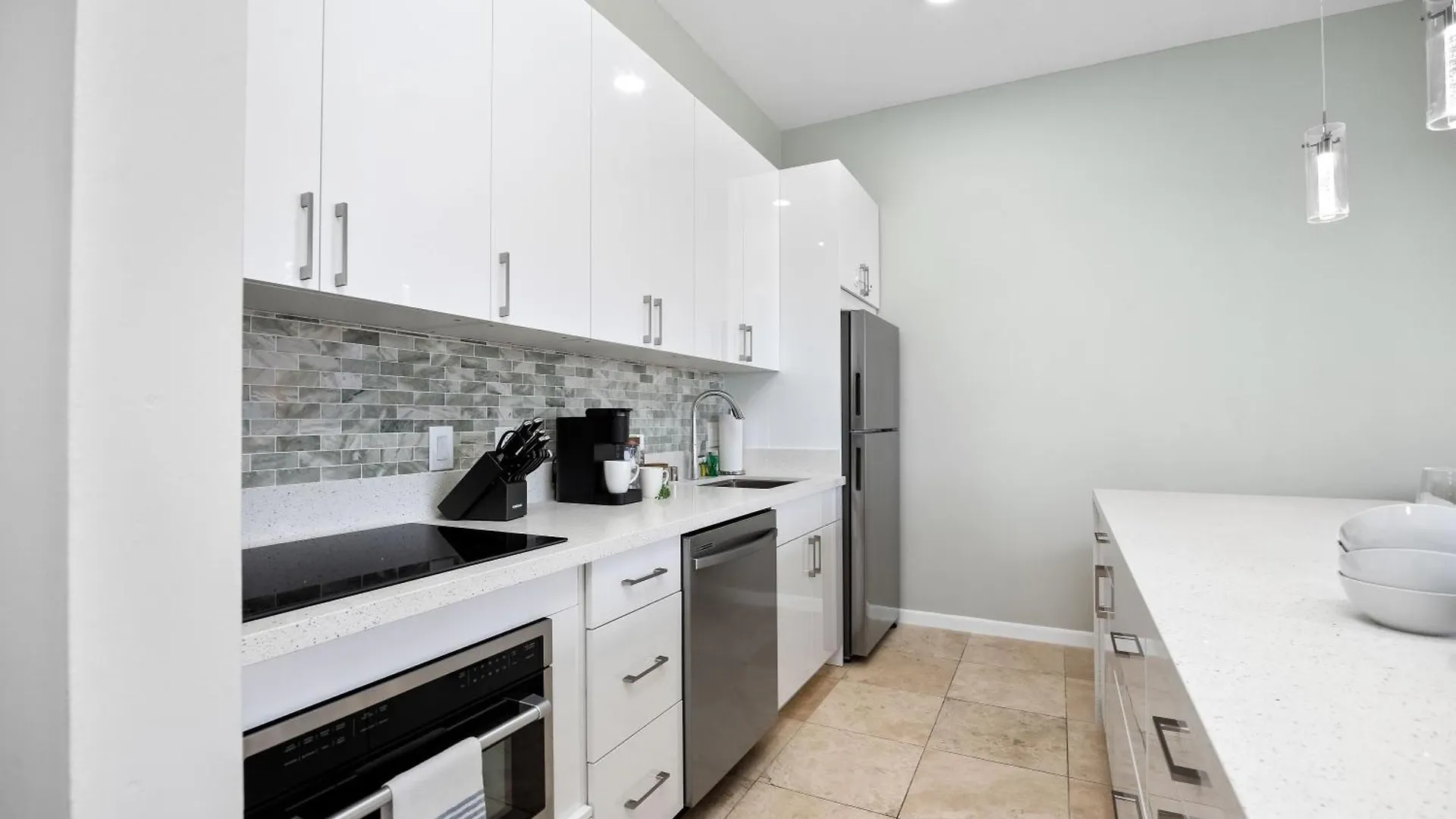 Diamond Head And Ocean View Condo With Parking Honolulu Holiday home